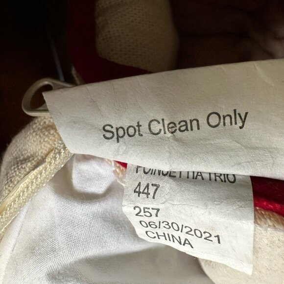 Secret Celebrity Throw Pillow‎ Decor Poinsettia Christmas Down Filled 16" x 12" - Picture 10 of 12